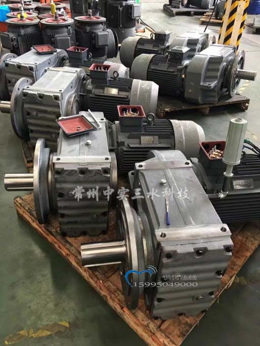 不銹鋼礦漿攪拌機(jī)